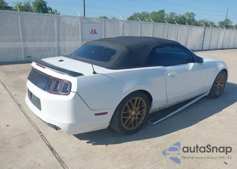 2014 Ford Mustang V6 Premium from USA, damaged, VIN 1ZVBP8EM9E5293029